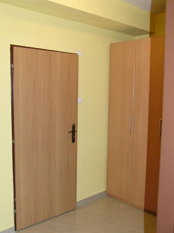 Penzion Medeny Hamor Banska Bystrica Room photo